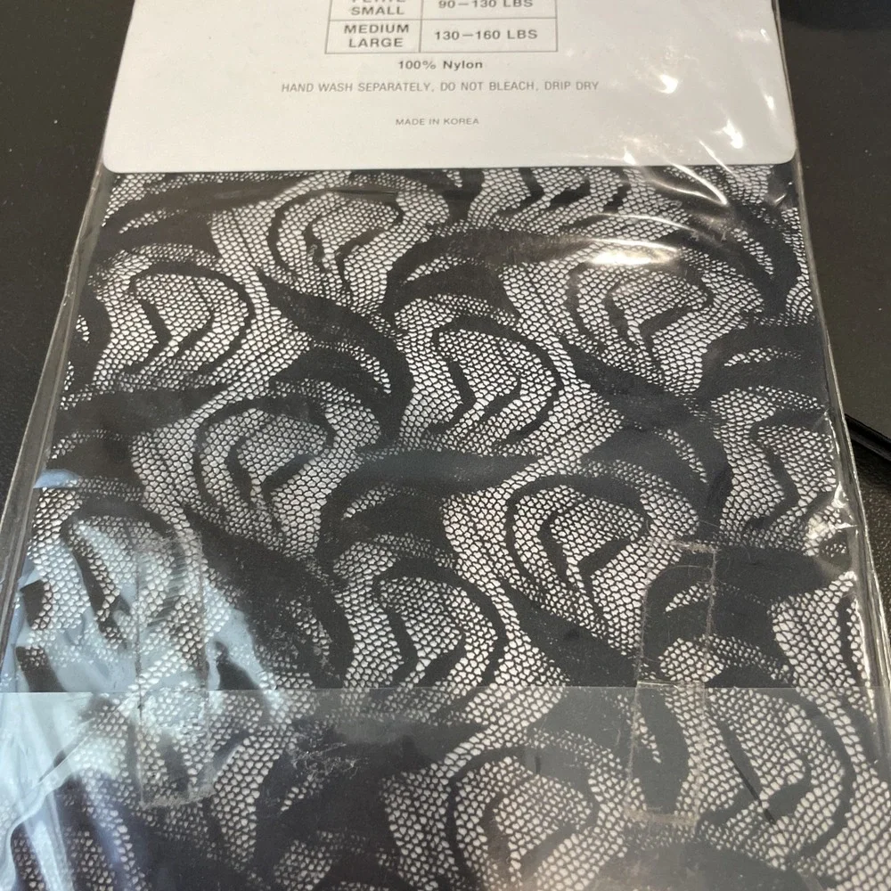 Wild Cats Womens M/L Pantyhose Black Floral Lace Sheer Tights NEW